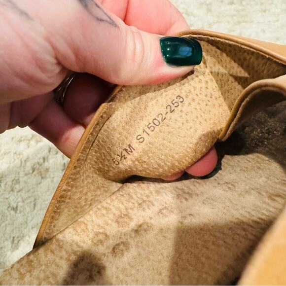 SoftWalk Tillman Tan Leather Cross Strap Slide Sandals woman’s 5.5 - Picture 9 of 10